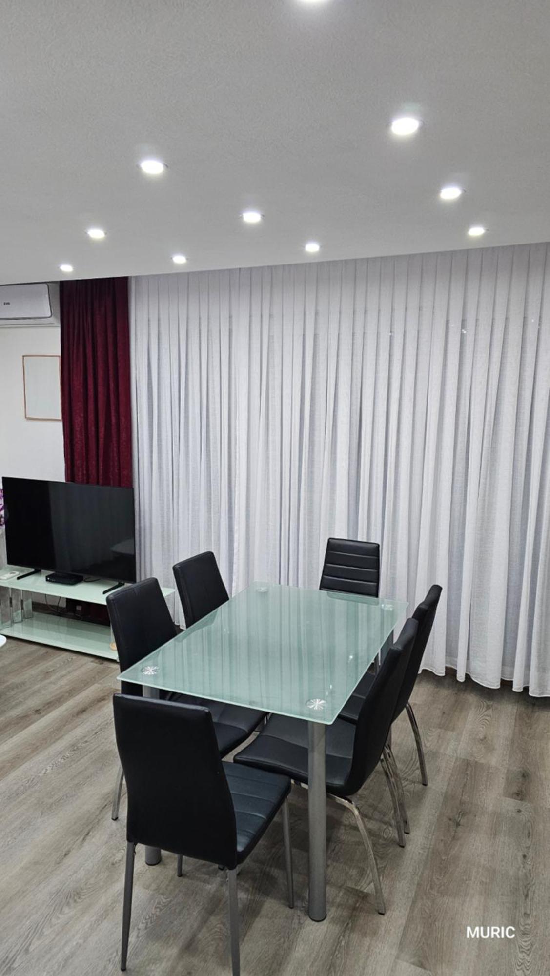 Muric Apartment *